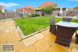 LAMBOURNE- click for photo gallery